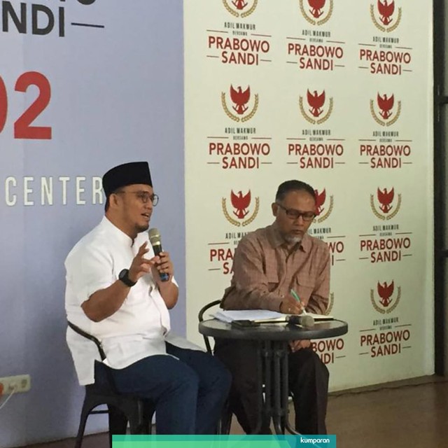 Diskusi bertema "Pemufakatan Curang Itu Adalah Fakta" di Media Center Prabowo Sandi, di Jakarta Selatan, Senin (24/6).