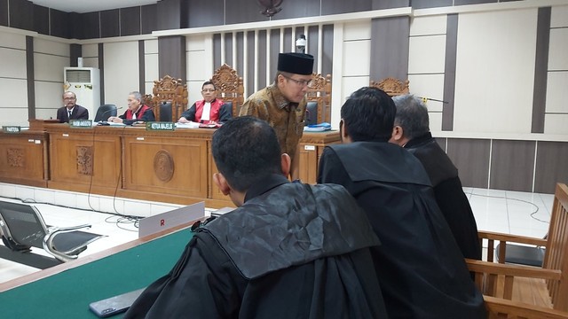Sidang tuntutan Wakil Ketua DPR RI Taufik Kurniawan.