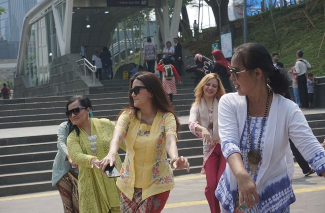 Selasa Berkebaya, Kridha Dhara (NOT COVER)
