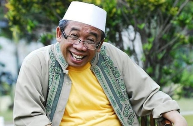 Nurul qomarr.jpg