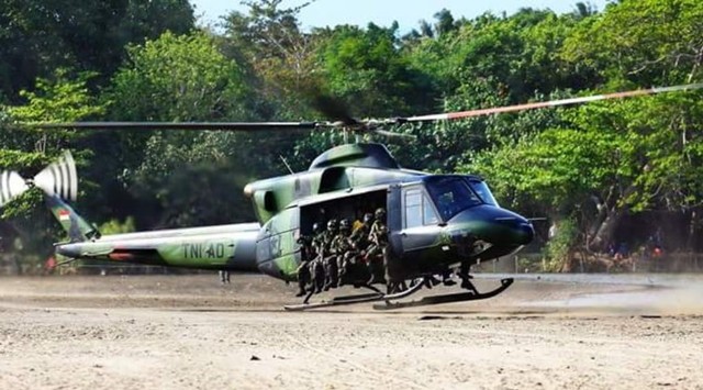 Helikopter jenis bell milik Kodam Cenderawasih. (Dok: militermeter.com)