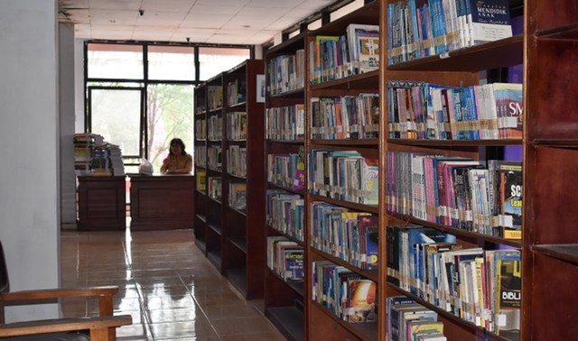 perpustakaan daerah4.jpg