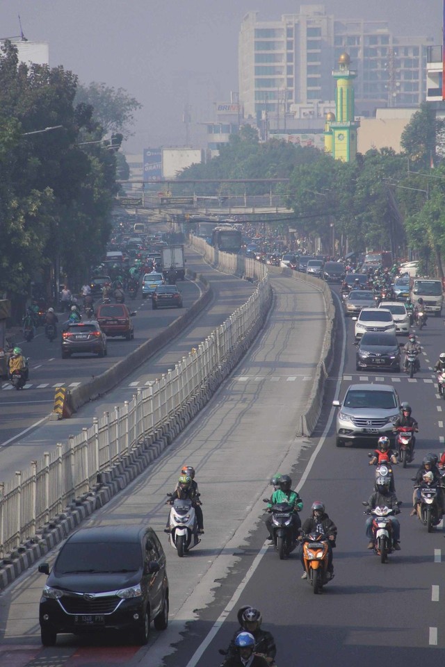 Ilustrasi polusi Jakarta. Foto: Jamal Ramadhan/kumparan