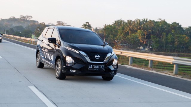 Test drive Nissan Livina terbaru Foto: Aditya Pratama Niagara/kumparan