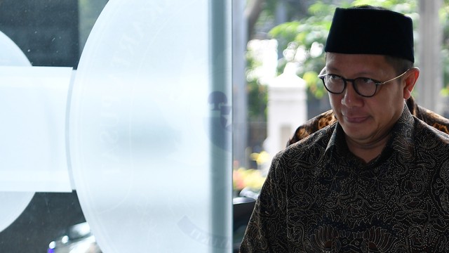 Menteri Agama Lukman Hakim Saifuddin tiba di Pengadilan Tipikor, Jakarta, Rabu (26/6). Foto: ANTARA FOTO/Sigid Kurniawan