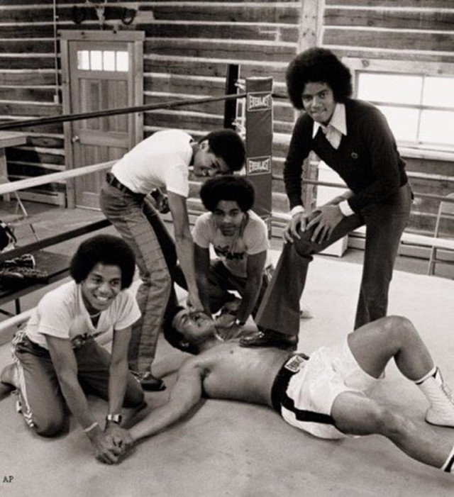 Foto: Mengenang Kisah Hidup Raja Pop Michael Jackson (56813)