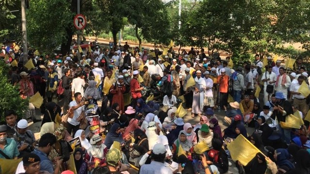Massa aksi MK menyambangi Komnas HAM