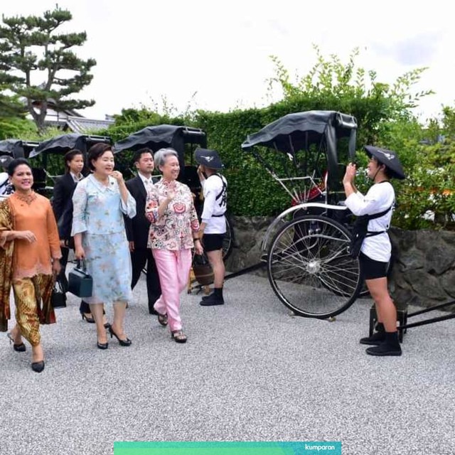 Ibu Negara Iriana Joko Widodo bersama para pendamping pemimpin negara G20 di Kyoto, Jepang. Foto: Dok. Muchlis Jr - Biro Pers Sekretriat Presiden