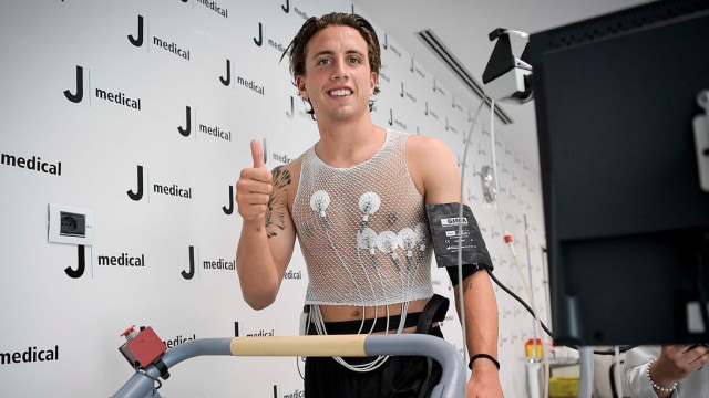 Luca Pellegrini menjalani tes medis bersama Juventus. Foto: Dok. Juventus