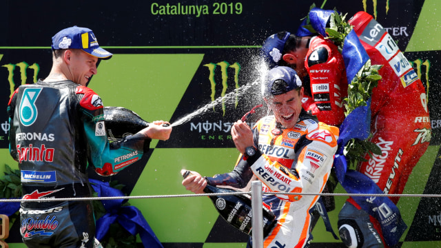 Podium juara MotoGP Catalunya 2019. Foto: REUTERS/Albert Gea