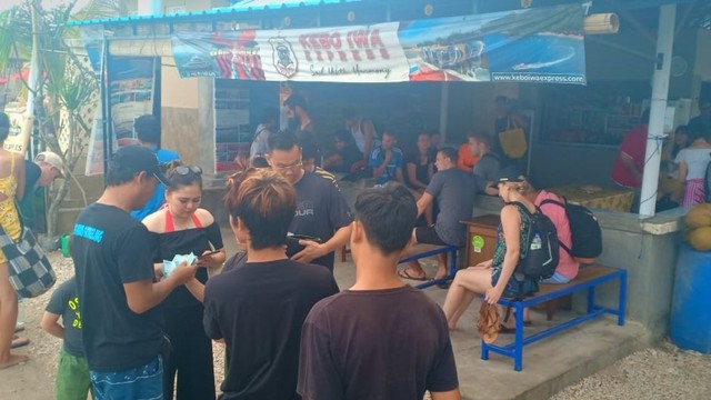Suasana di tempat kedatangan turis di Nusa Penida, Klungkung (kanalbali/KR7)