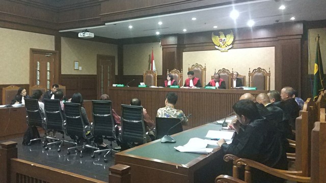 Sidang terdakwa Presiden Direktur PT Grand Kartech, Kenneth Sutardja di Pengadilan Tipikor Jakarta, Senin (1/7). Foto: Adhim Mugni Mubaroq/kumparan