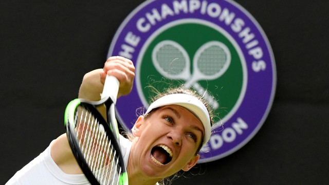 Simona Halep di babak pertama Wimbledon 2019. Foto: REUTERS/Toby Melville