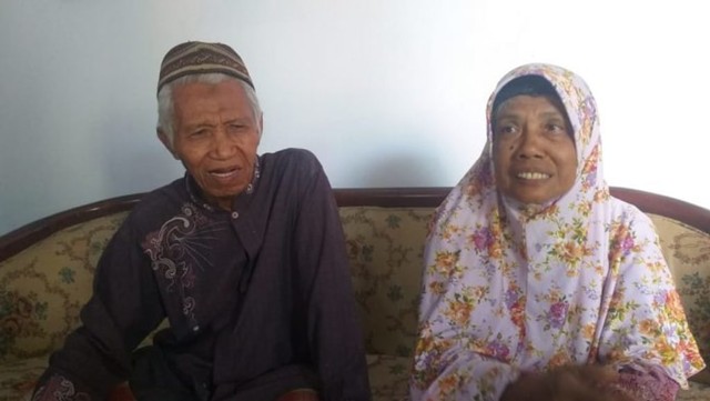 Nabung 20 Tahun, Kakek-Nenek Penjual Tempe di Probolinggo Naik Haji