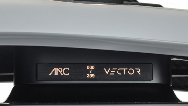 Sepeda motor listrik Arc Vector