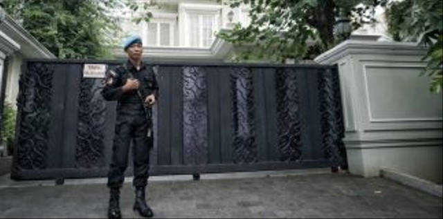 Pasukan pengamanan presiden (Paspampres) Detasemen-2 mengamankan kediaman KH Ma'ruf Amin. Foto: Jamal Ramadhan/kumparan