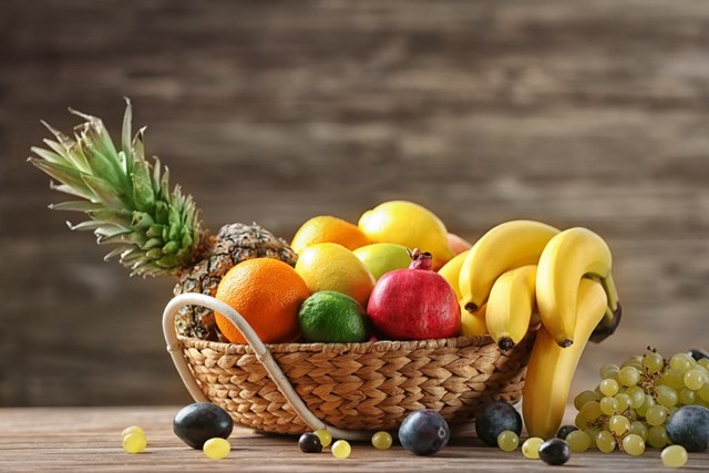 Ilustrasi buah-buahan // Source: Shutterstock