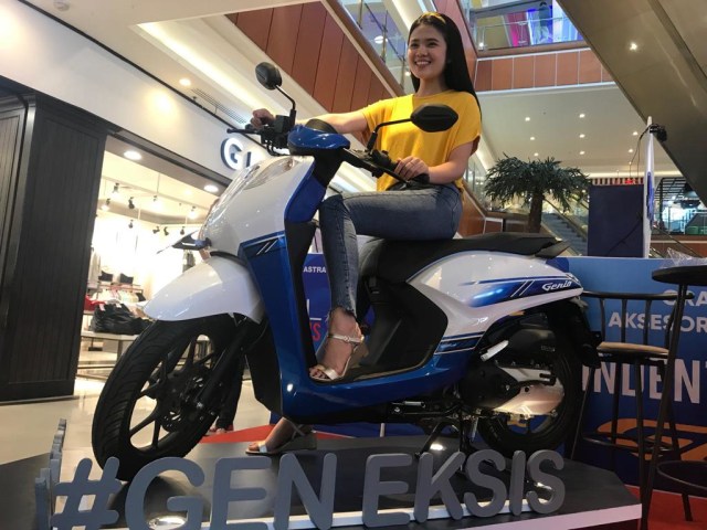 Honda Genio sajian warna Trendy White Blue. Foto: Teri