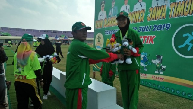 Bojonegoro Raih Emas Pertama, Cabor Atletik Lari 5 Ribu Meter Putri (539223)