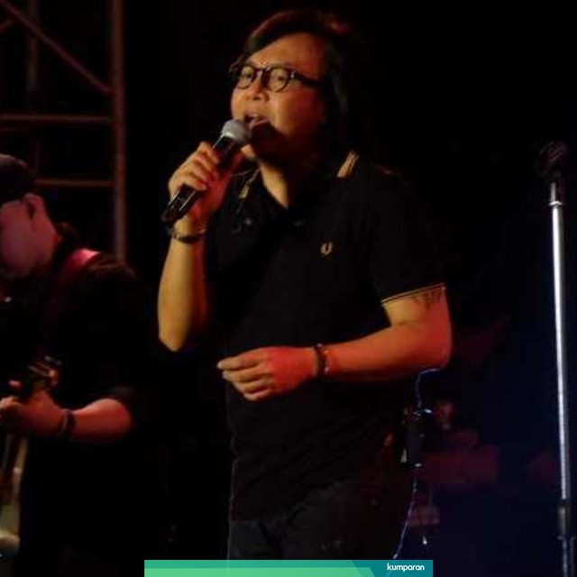 Ari Lasso di Prambanan Jazz 2019, Candi Prambanan, Yogyakarta, Minggu (7/7). Foto: Hazliansyah/kumparan