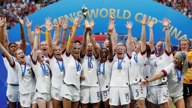 Amerika Serikat juara Piala Dunia Wanita 2019. Foto: REUTERS/Bernadett Szabo