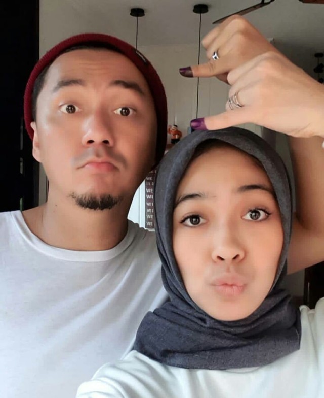 Potret Harmonis Ananda Omesh dan Istri Setelah 7 Tahun 