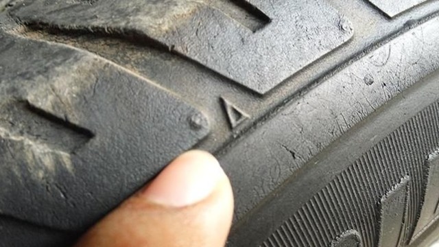 tread wear indicator ban mobil