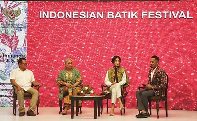 Batik Talkshow menjadi salah satu program acara dalam Indonesian Batik Festival di Kathmandu