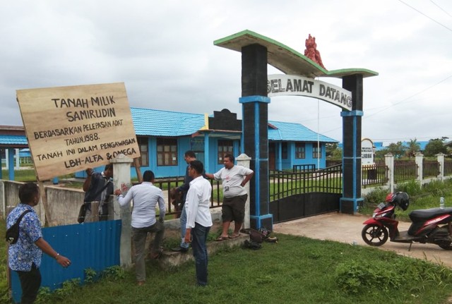 Gedung SLB Merauke yang dipalang-Foto istimewa.jpg