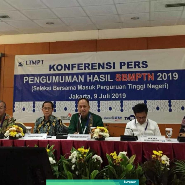 Konferensi Pers Hasil Pengumuman SBMPTN di Kementistekdikti, Jakarta, Selasa (9/7). Foto: Darin Atiandina/kumparan