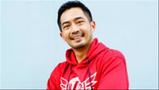 Aktor Yama Carlos saat ditemui wartawan seusai mengisi acara di studio Trans Tv Jakarta, Rabu, (9/7). Foto: Ronny