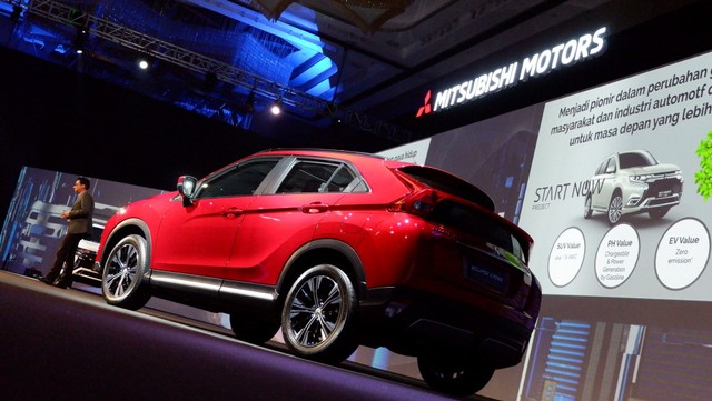 Mitsubishi Eclipse Cross Beda Kelas dengan Outlander Sport (47626)