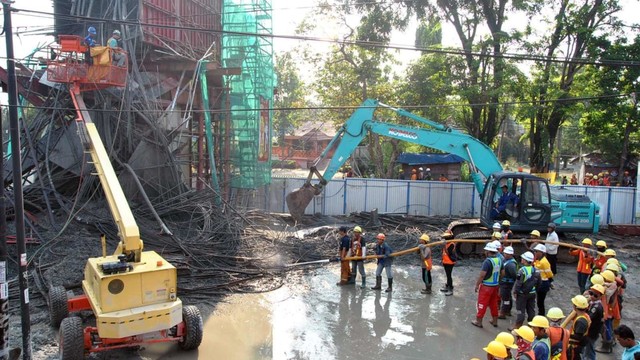 Tol Bogor Outer Ring Road (BORR) Ambruk