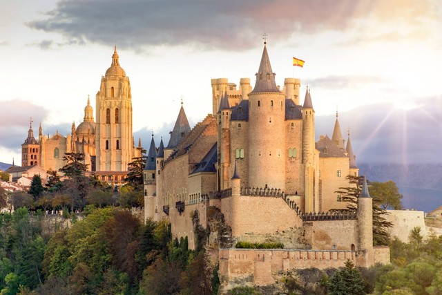 Alcazar de los Reyes Cristianos, Spanyol