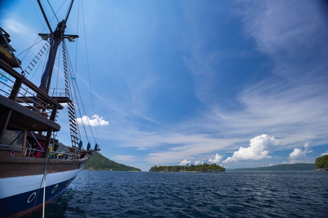 Bulukumba Punya Atraksi Wisata Baru, Naik Kapal Pinisi Sambil Kulineran (154368)