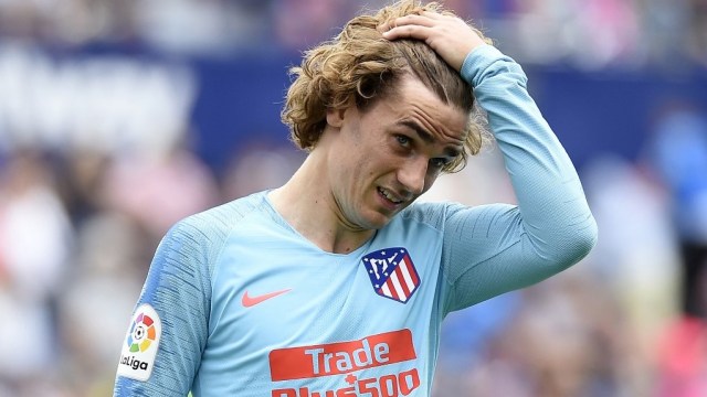 Griezmann pusing memikirkan cara untuk bergabung Barcelona. Foto: JOSE JORDAN / AFP