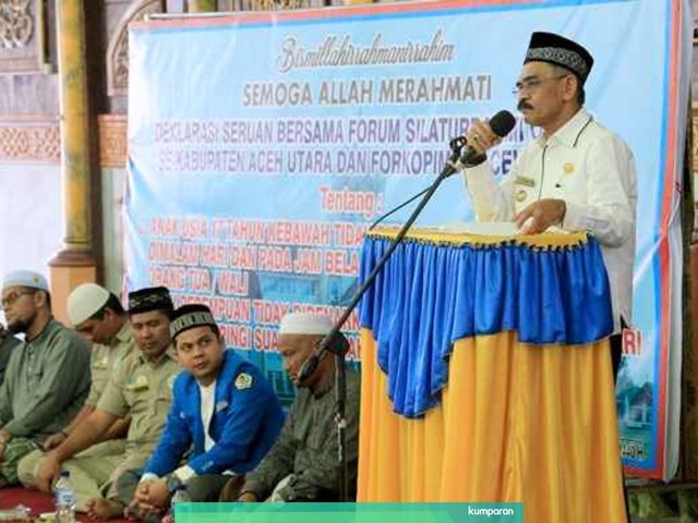 Bupati Aceh Utara Muhammad Thaib hadiri Deklarasi Larang Perempuan Keluar Malam di Masjid Agung Baiturrahim Lhoksukon, Rabu (10/7). Foto: Dok. Istimewa