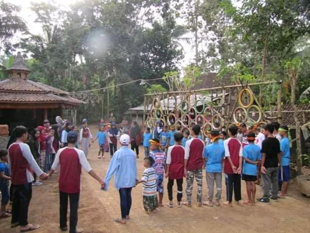 Kampoeang Baca Taman Rimba (Kampoeng Batara),  Papring Kelurahan Kalipuro Kalipuro- Bayuwangi 