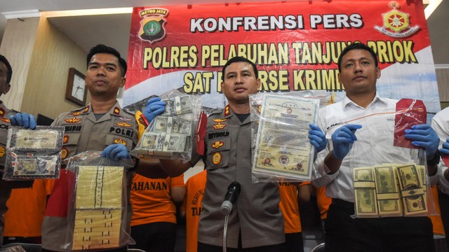 pemalsuan mata uang asing, Polres Pelabuhan Tanjung Priok, Kapolres Pelabuhan Tanjung Priok AKBP Reynold Elisa P