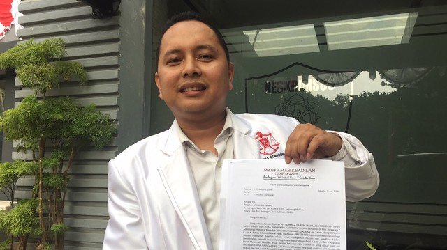Lembaga Administrasi Hukum Minta Penyelidikan Atas Status Lulus Barbie Kumalasari