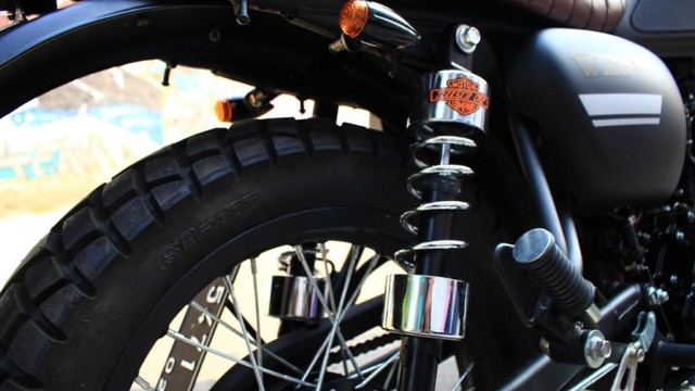 Modal Rp 5 Juta, Sulap Kawasaki W175 Jadi Tracker (678918)