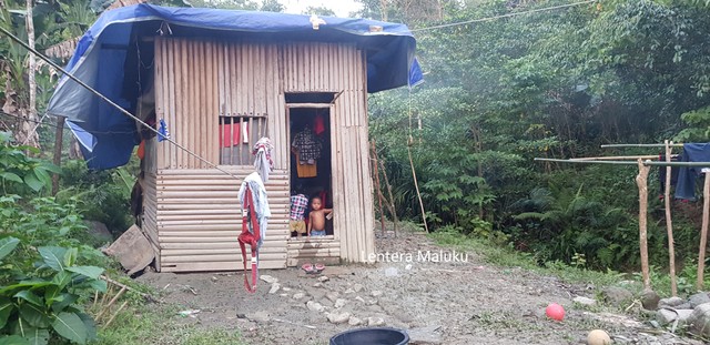 Tempat tinggal Janes Michael di Air Besar, Desa Passo, Kota Ambon. Dipotret pada Kamis (11/7). Dok: Lentera Maluku