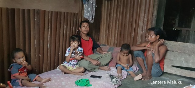 Potret Keluarga Miskin di Ambon: Tinggal di Gubuk, Kerap 