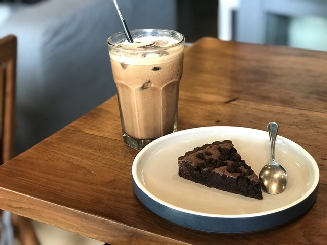 9 Rekomendasi Kopi Susu Seliter yang Bisa Dipesan Selama #dirumahaja (96173)
