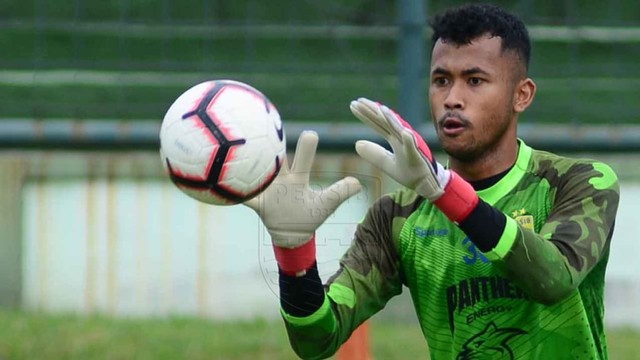 3 Kiper Dibawa Shin Tae-yong, Siapa Layak Jadi No 1 Timnas Indonesia? (3)