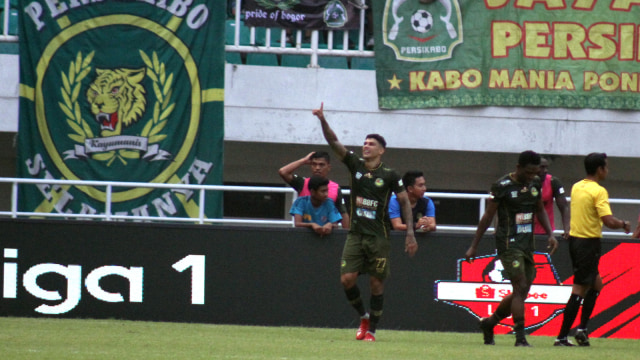 Pemain Tira-Persikabo, Ciro Alves, merayakan gol. Foto: ANTARA/Yulius Satria Wijaya