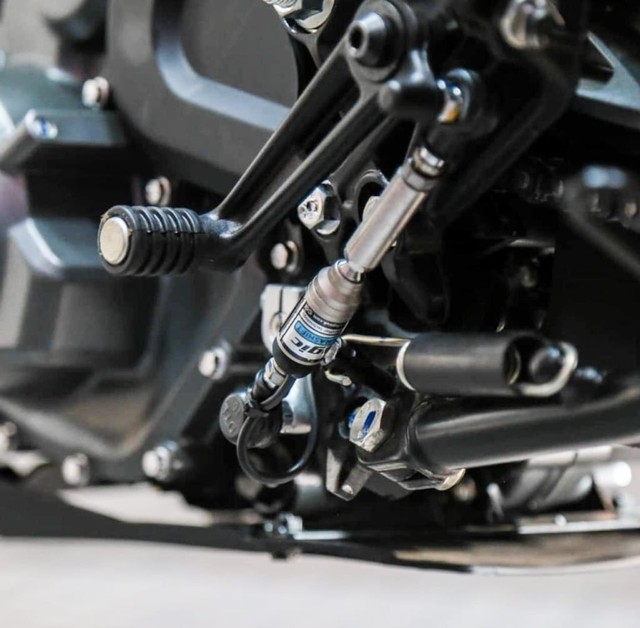 Quick shifter pada motor