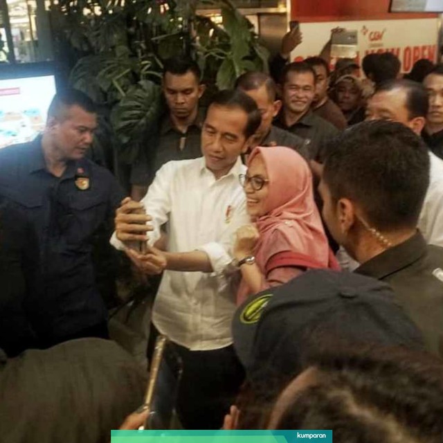 Foto: 80 Menit Pertemuan Jokowi-Prabowo (85672)