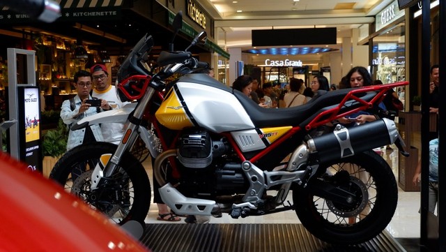 Moto Guzzi V85TT