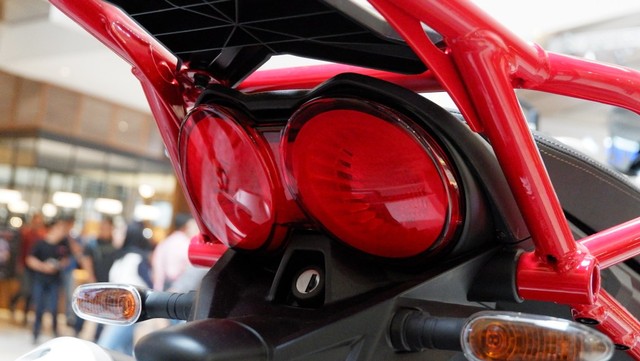 Moto Guzzi V85TT
